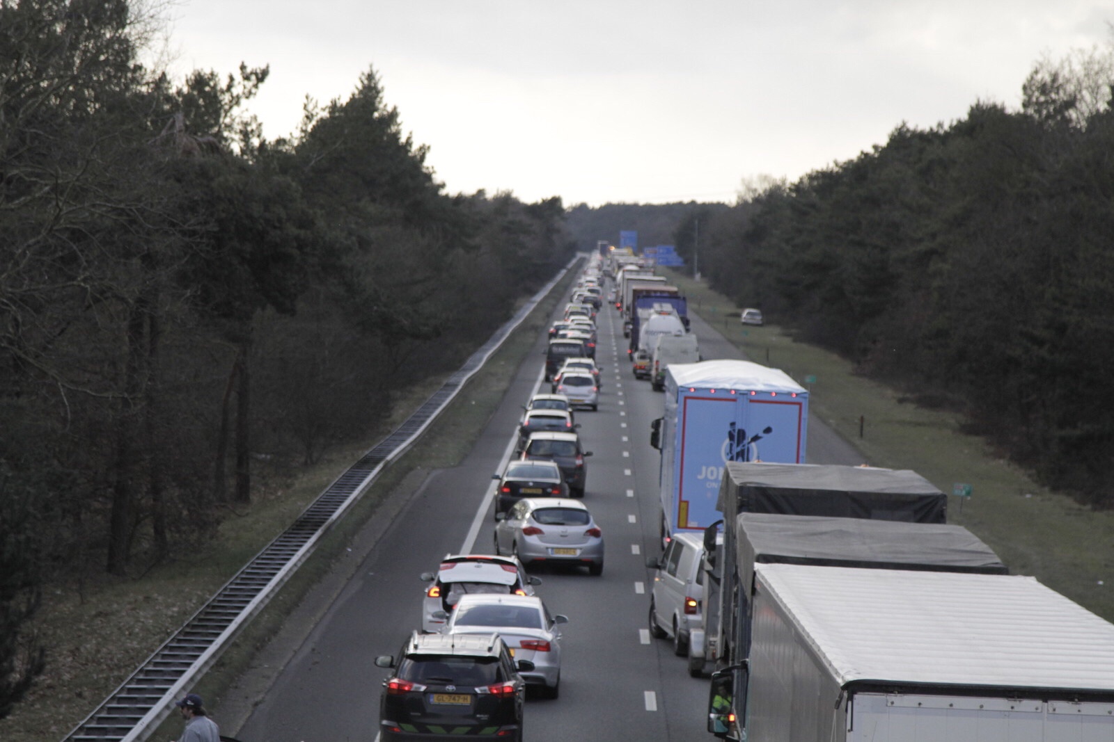 File door autobrand A28 Nunspeet Harderwijk Veluwe FM File door autobrand A28 Nunspeet Harderwijk Veluwe FM