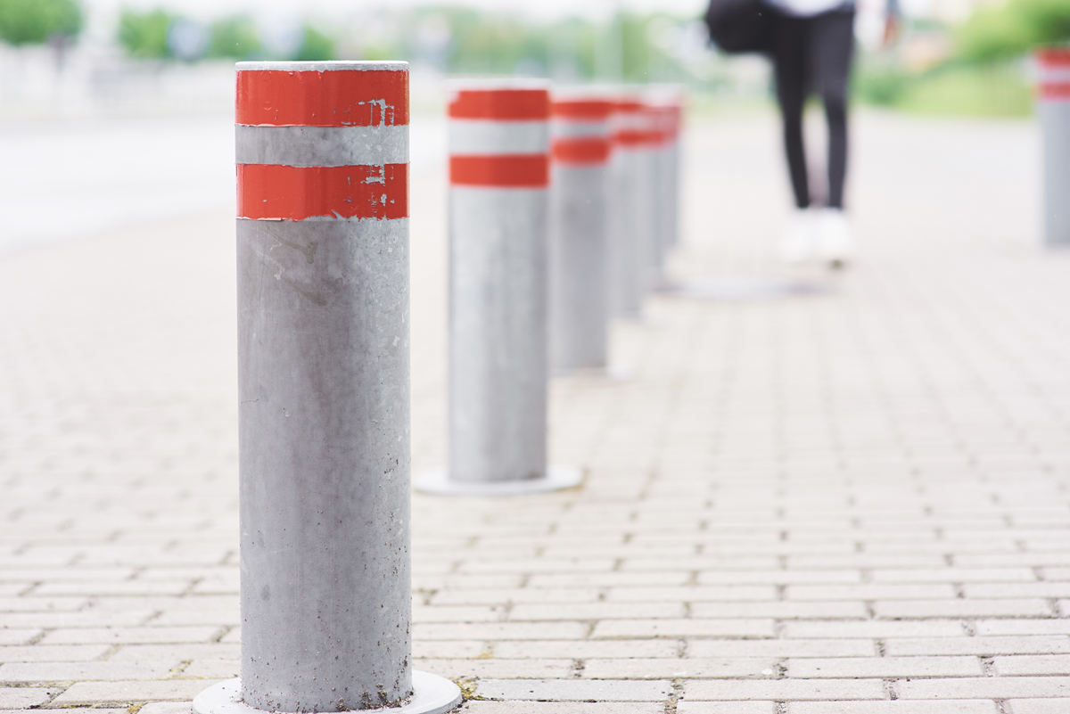 Ermelo, Harderwijk en Putten verwijderen stoeppalen: veiligheid en toegankelijkheid voorop